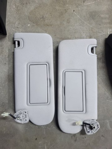 964015NA0A NISSAN Солнцезащитный козырек купить в Ровно