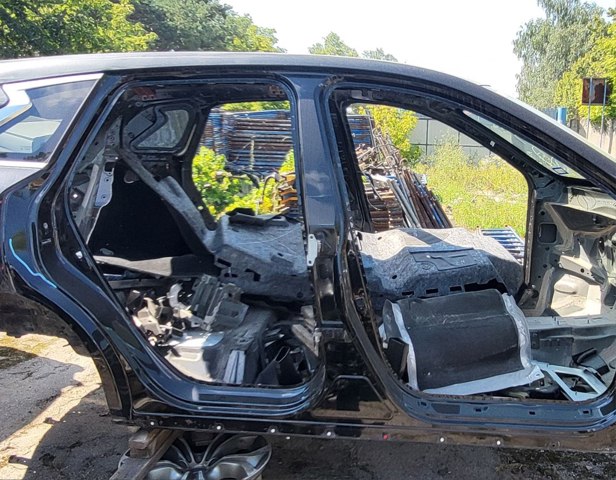 G60225NAMA NISSAN Проем передней правой двери купить в Чернигов