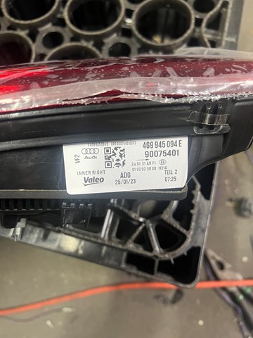 4G9945094E Фонарь задний правый внутренний купить Житомир