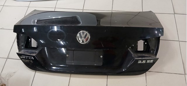 Крышка багажника 5C6827025A VAG