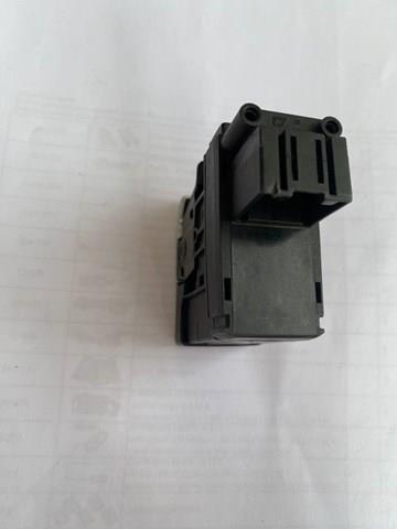 VAG 8K1927225E Клавиша электромеханического стояночного тормоза в наличии Сумы