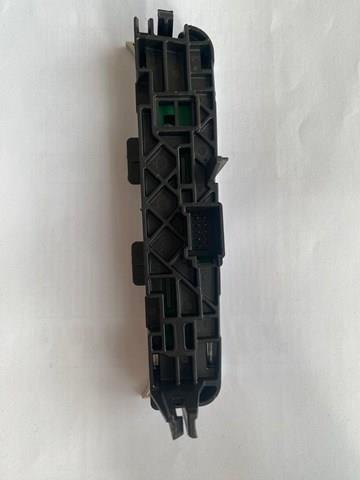 VAG 8R17134633Q7 Накладка консоли рычага переключения передач АКПП в наличии Киев