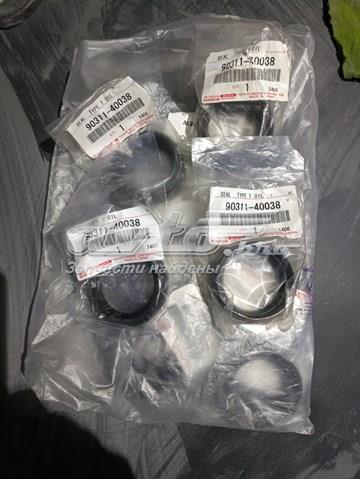9031140038 TOYOTA Правый сальник полуоси купить в Тернополь