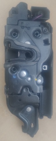 MERCEDES A4477301002 Замок двери боковой сдвижной правой в наличии Каменское