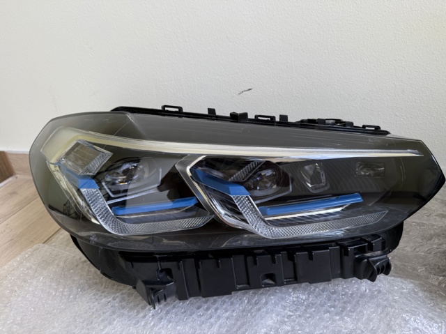 Основная фара - вставка 63117466116 BMW