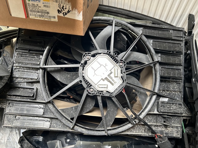 Вентилятор охлаждения 8W0959455F MARKET (OEM)