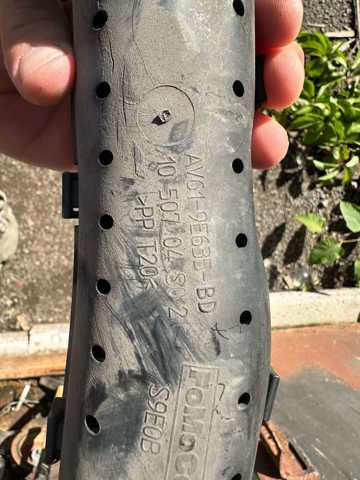 Воздухозаборник Ford Focus 2