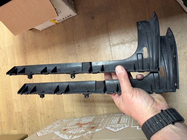 4H0807453B VAG купить в Житомир