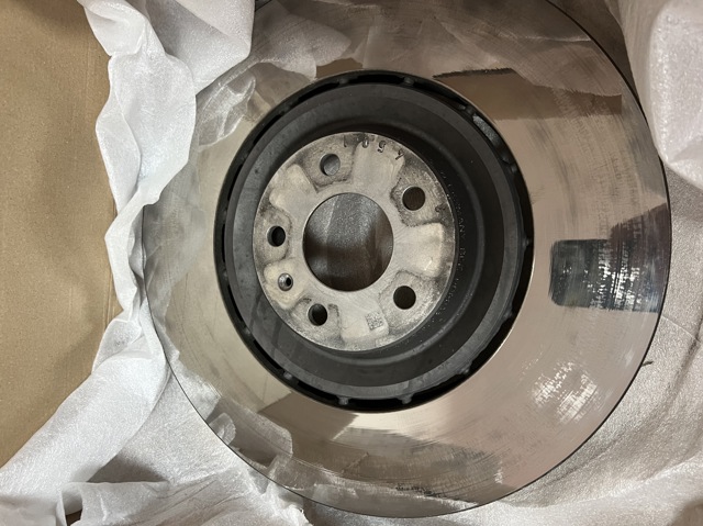 PORSCHE 95B615302AF в наличии Днепр