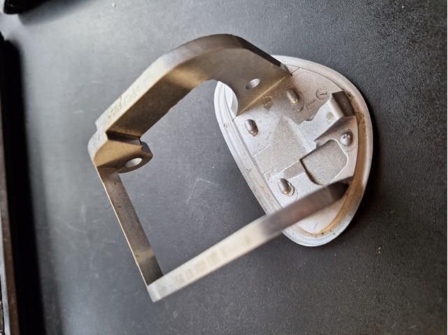 A2038800705 Накладка форсунки омывателя фары передней купить Тернополь