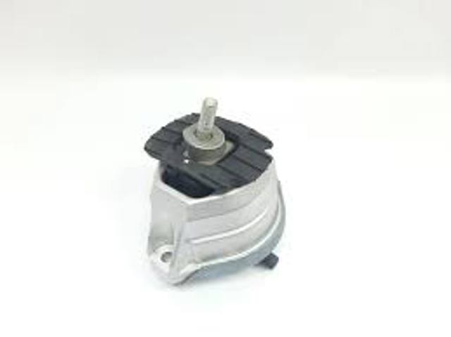 Правая опора двигателя 22116769874 BMW
