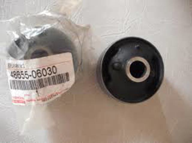 Сайлентблок нижний передней подвески 4865506030 TOYOTA