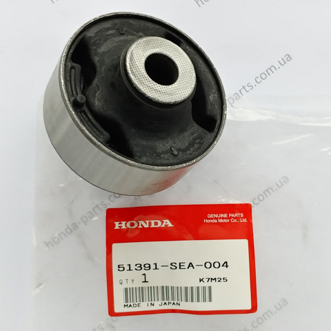 Сайлентблок нижний передней подвески 51391SEA004 HONDA