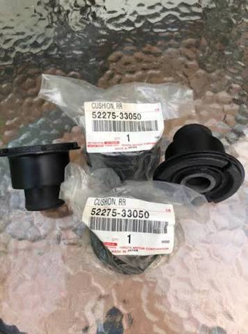Сайлентблок подрамника задний 5227533050 TOYOTA