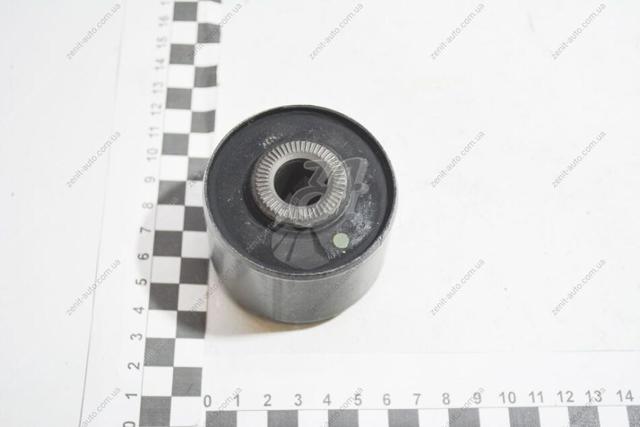 Сайлентблок переднего нижнего рычага 54560VC000 NISSAN