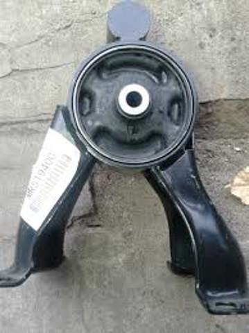 Задняя подушка двигателя MR519400 MITSUBISHI