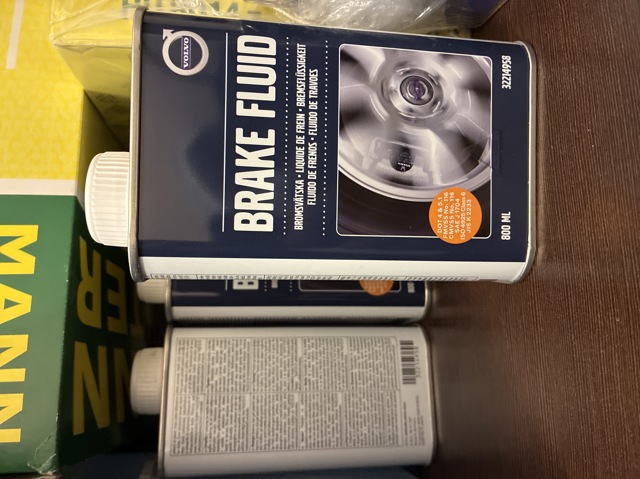 Жидкость для тормозной системы 32214958 VOLVO