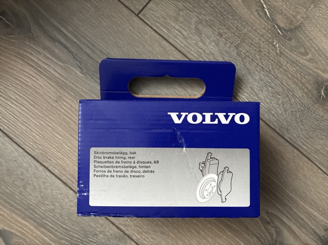 Колодки тормозные дисковые комплект 32379535 VOLVO