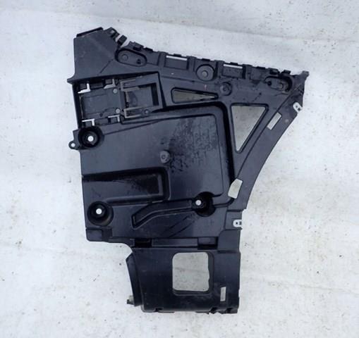 Направляющая заднего бампера, правая 51127400668 BMW