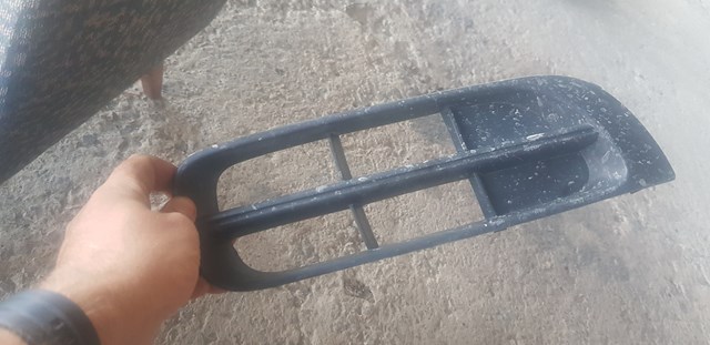 Заглушка противотуманки передней правой 5J0807368 VAG