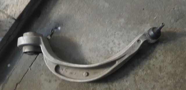 Рычаг передней подвески нижний левый 8W0407695A VAG