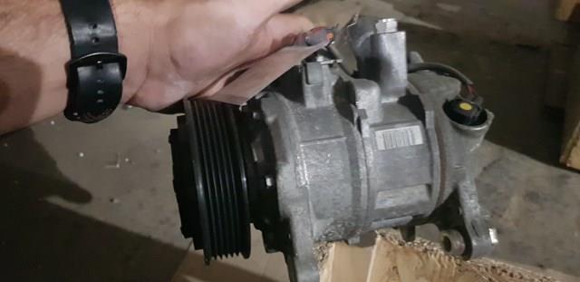Компрессор кондиционера 9330831 BMW