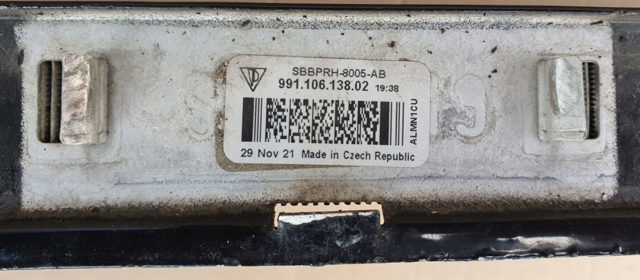 PORSCHE 99110613802 Радиатор охлаждения двигателя в наличии Украина