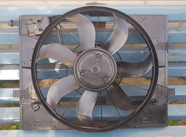 A0999065501 MERCEDES Диффузор радиатора охлаждения, в сборе с мотором и крыльчаткой купить в Тернополь