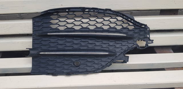 Решетка бампера переднего нижняя A1678857503 MERCEDES