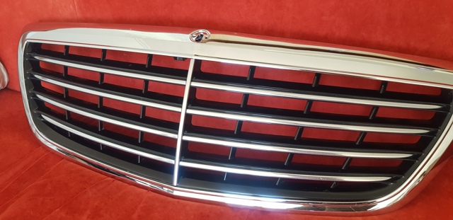 A2228800083 MERCEDES Решетка радиатора купить в Винница