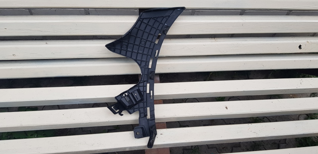 Правое крепление переднего бампера A2538851800 MERCEDES