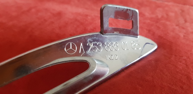 MERCEDES A2538880185 Решетка радиатора в наличии Ирпень