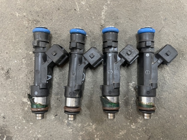 Форсунка дизельная в сборе 0280158240 BOSCH