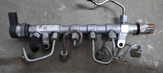 Топливная рампа 03L130089Q VAG