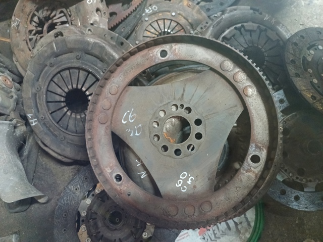 Маховик сцепления 059105323AL VAG