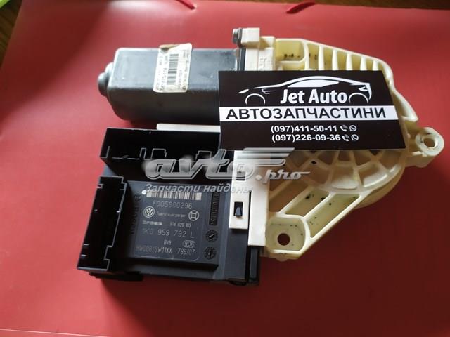 Мотор стеклоподъемника двери передней, правой 1K0959702P VAG