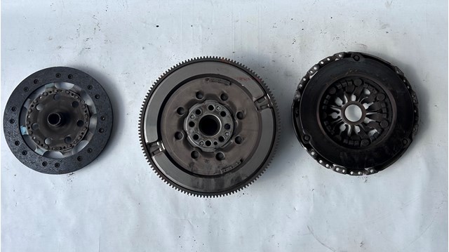 2335400QAN NISSAN Комплект сцепления купить в Павлоград