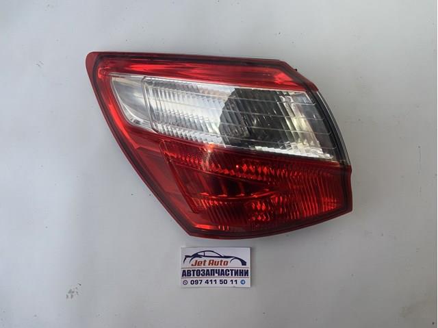 Фонарь задний 26555JD000 NISSAN