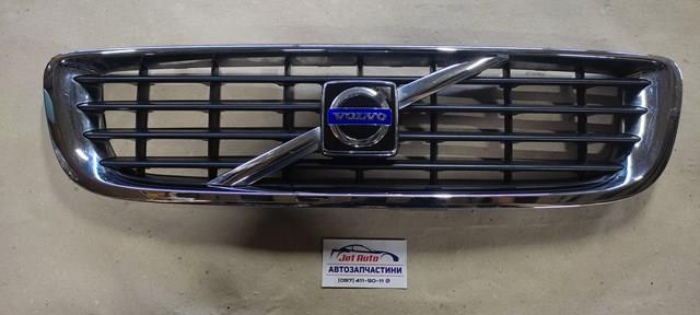 Решетка радиатора 30744914 VOLVO