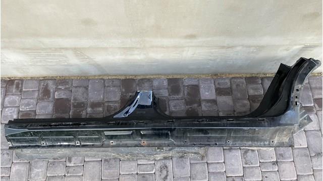 VOLVO 31213571 Порог внешний левый в наличии Каменское