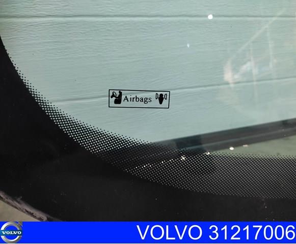 31217006 VOLVO Стекло лобовое  купить в Чернигов