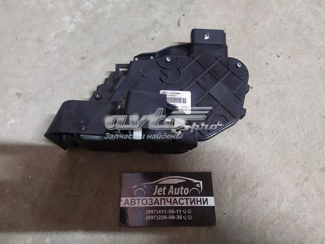 Замок задней двери, правой 31253668 VOLVO