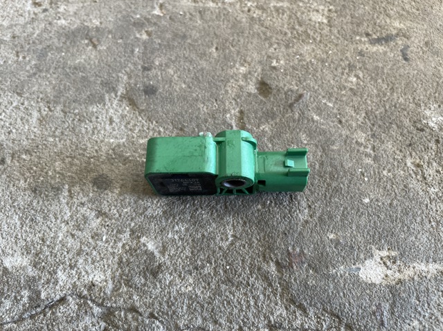 Датчик AIRBAG передний 31264409 VOLVO