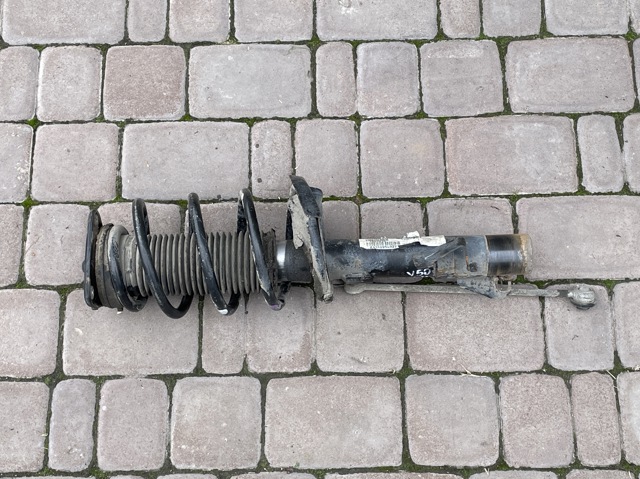 VOLVO 31277604 Амортизатор передний левый в наличии Николаев