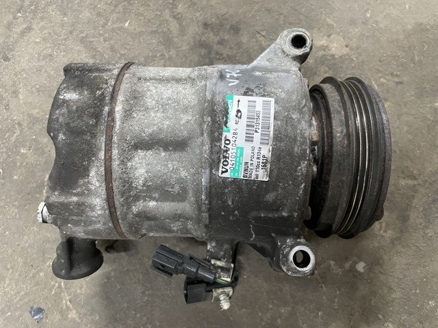 Компрессор климатической установки 31315453 VOLVO