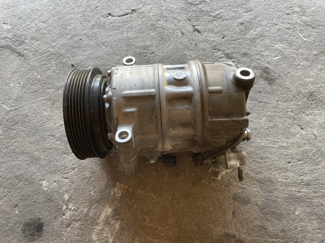 Компрессор хладагента 31332528 VOLVO