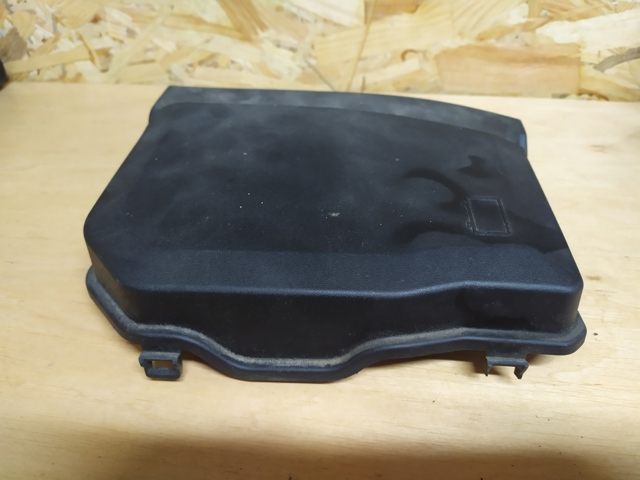 Крышка ящика аккумулятора 31383949 VOLVO