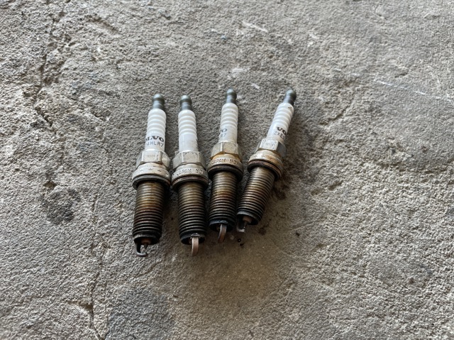 31491637 VOLVO Свеча зажигания купить в Полтава