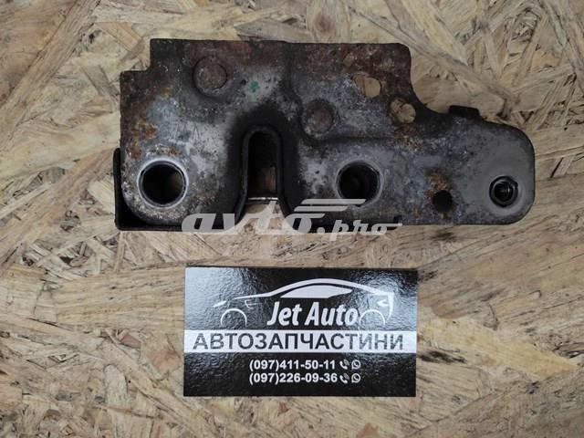 Замок крышки капота Skoda SuperB 2