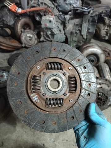 HYUNDAI 411004B077 Диск сцепления в наличии Черновцы